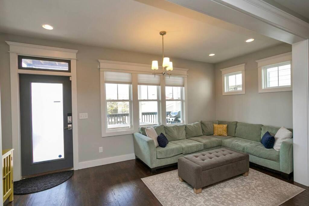 Views, Under 2mi Broadway, Gated Parking Nashville