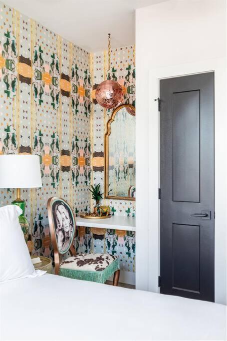 Downtown Midtown Vanderbilt, Honky Tonk Party Pad 2, Parking Gym Pool Apartment *
