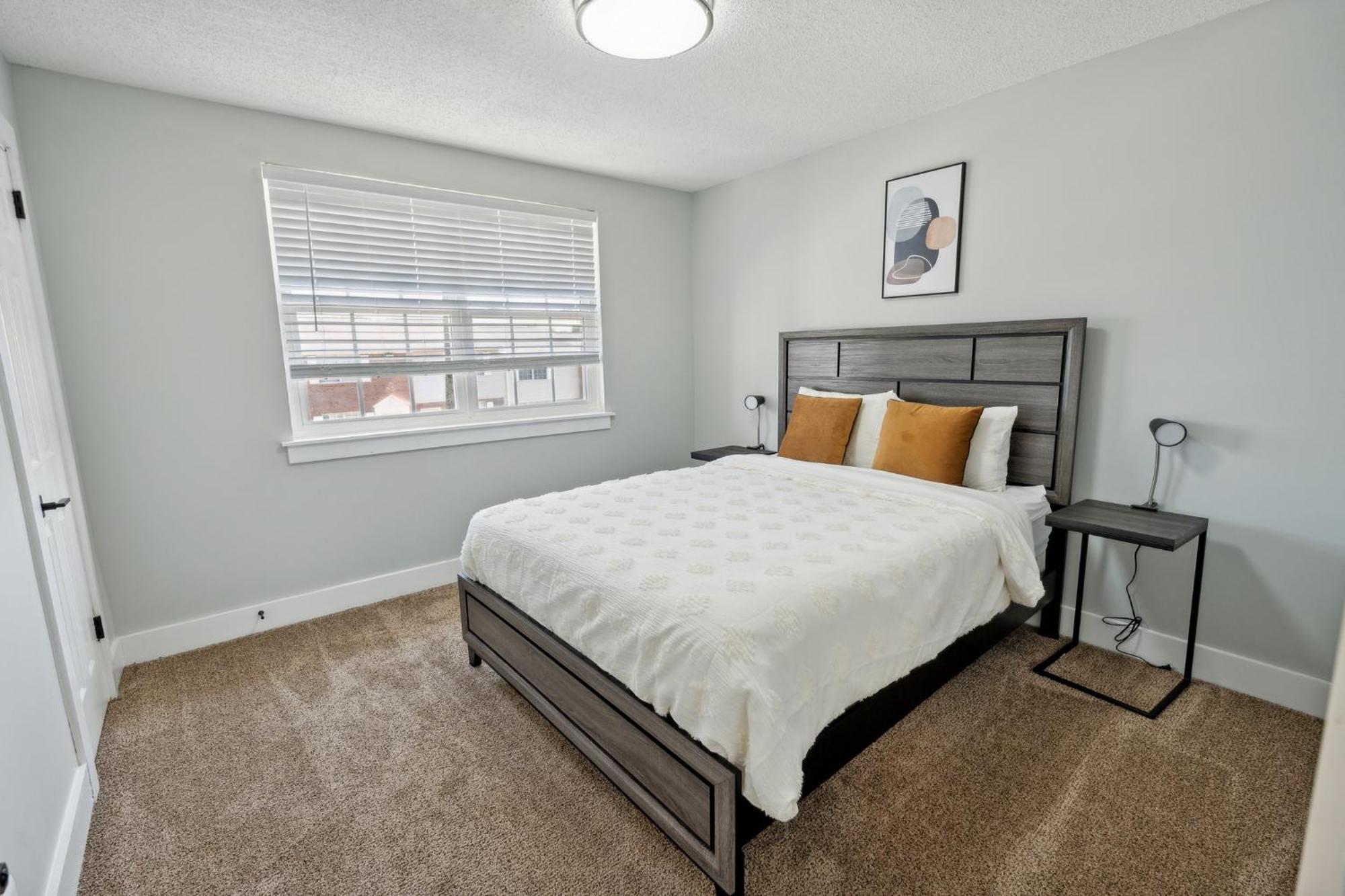 Brentwood N9 I Cozy & Comfy I 2bd I Free Parking