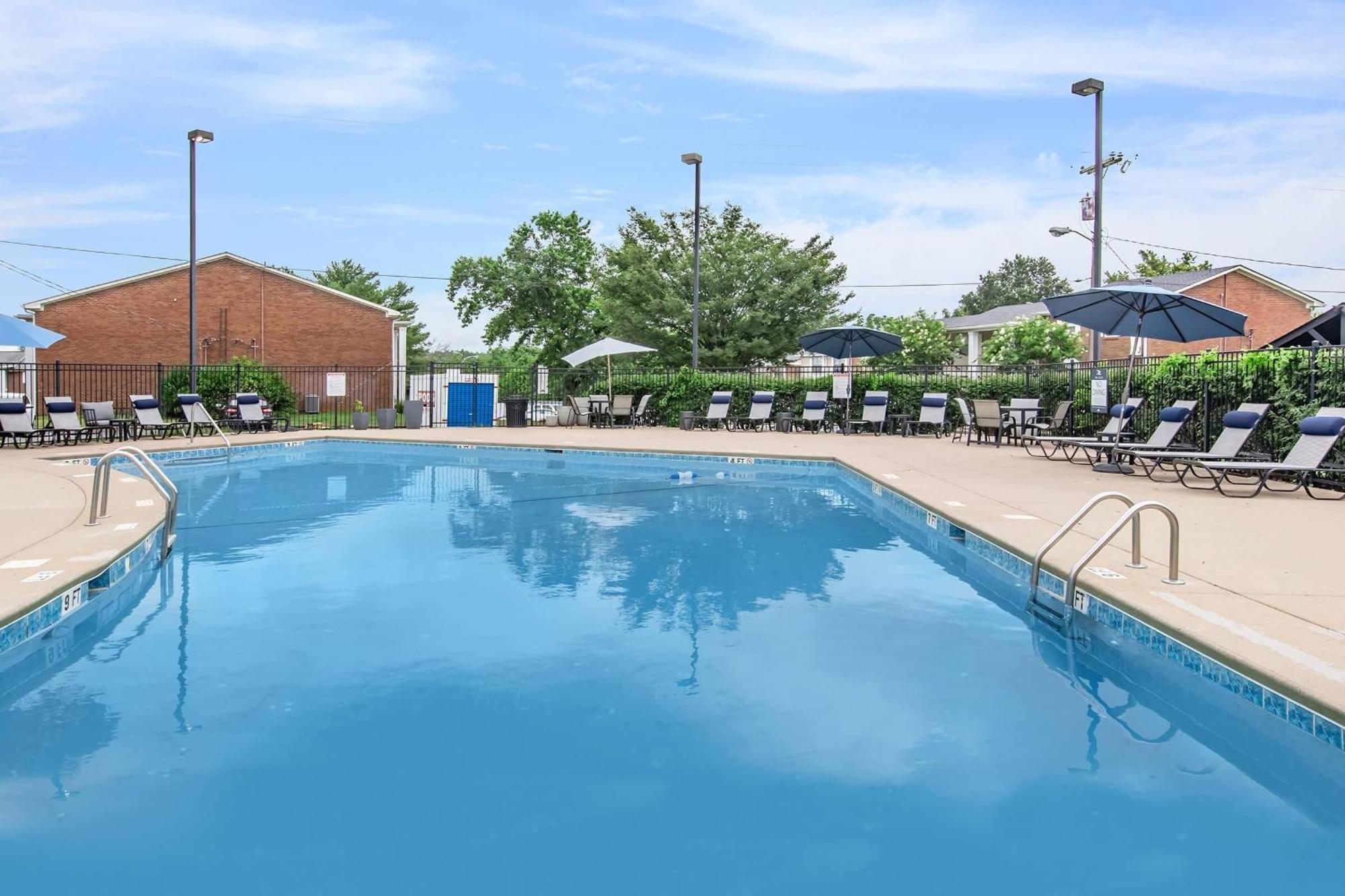 Apartment Brentwood N9 I Cozy & Comfy I 2bd I Free Parking *