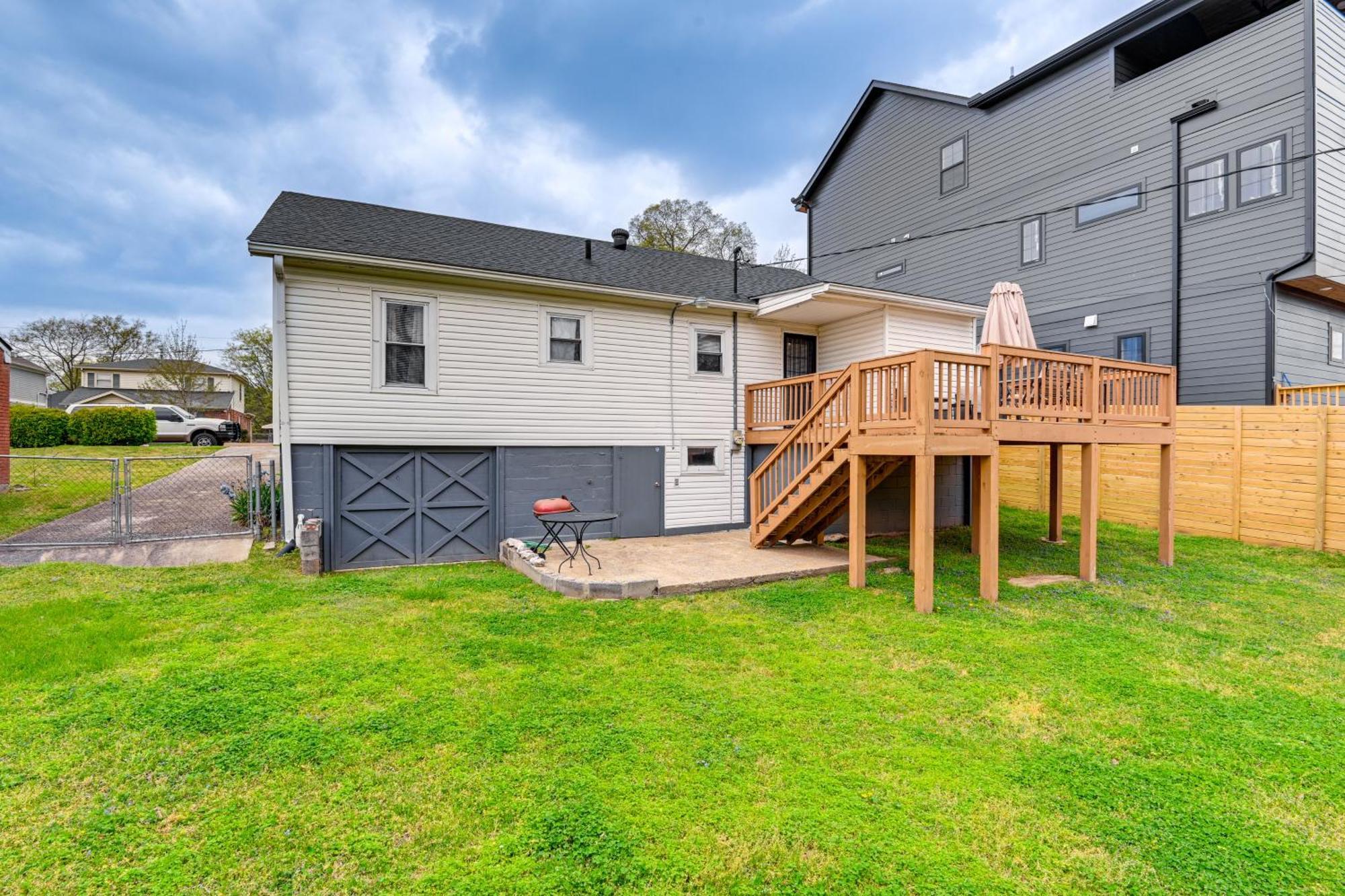 Holiday home Modern Vacation About 3 Mi To Downtown!