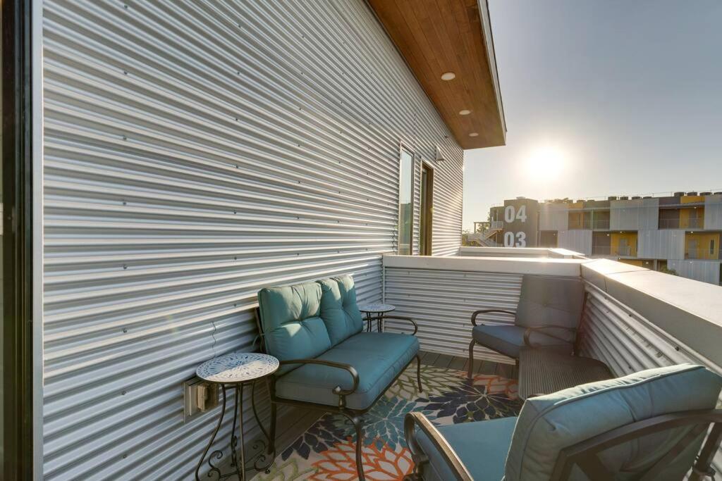 New Design-2 Miles To Broadway * Nashville