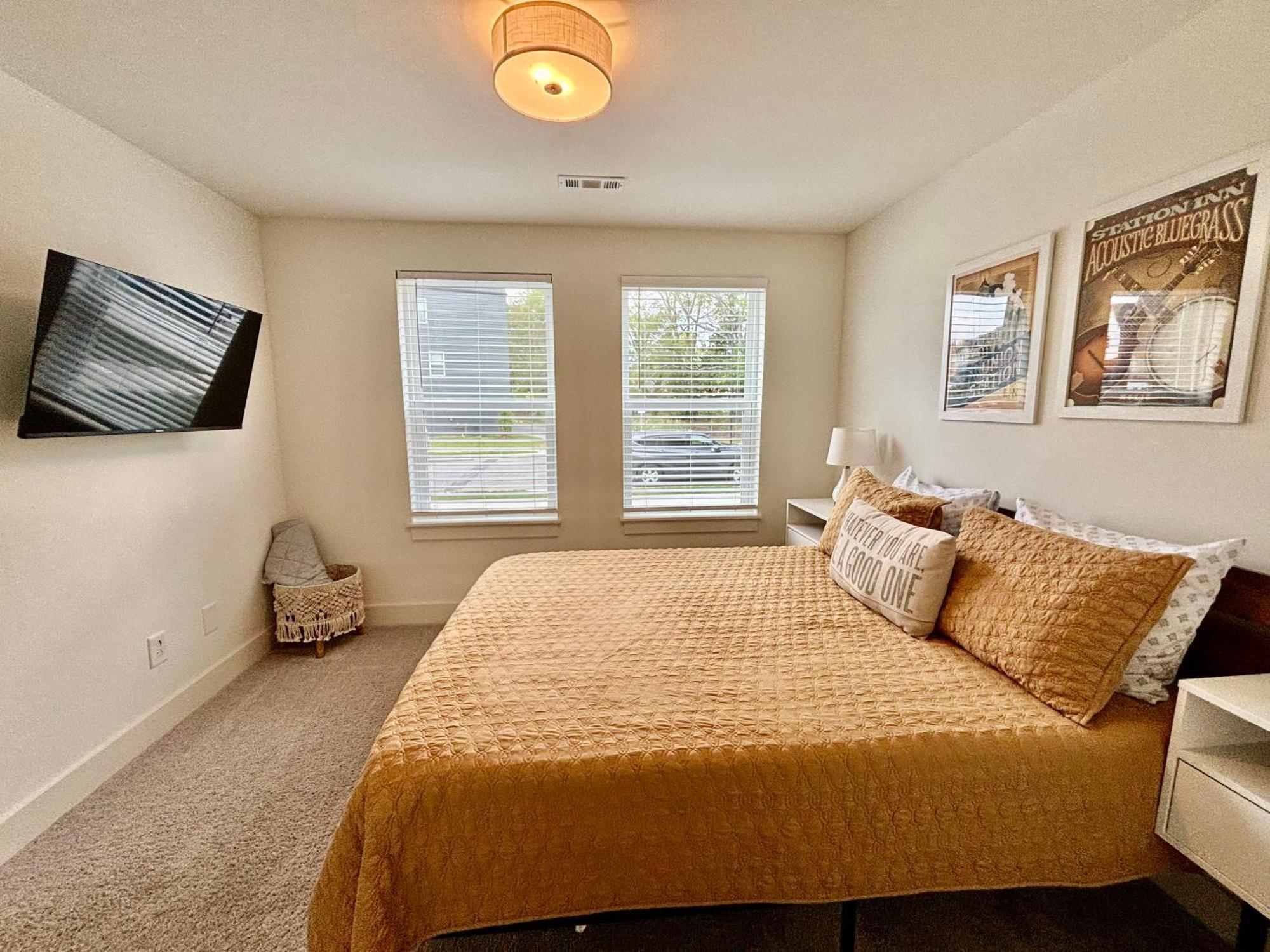 5 Min To Broadway Game & Ping-pong Parking *