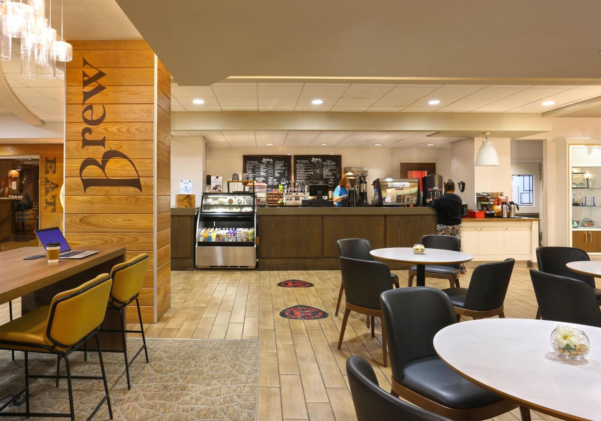 Holiday Vanderbilt By Ihg Hotel