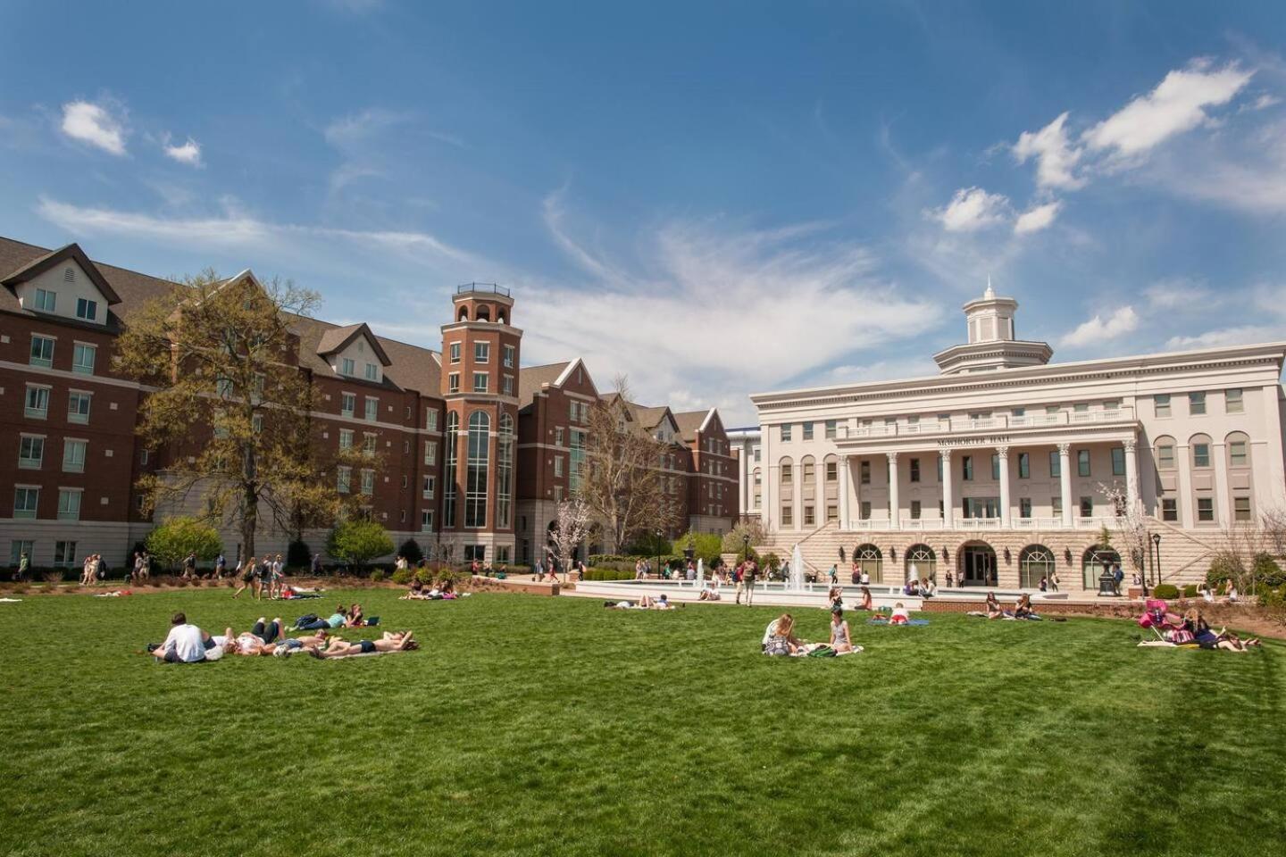 Rooftop Deck Firepit And Garage Walk To 12 South And Restaurants