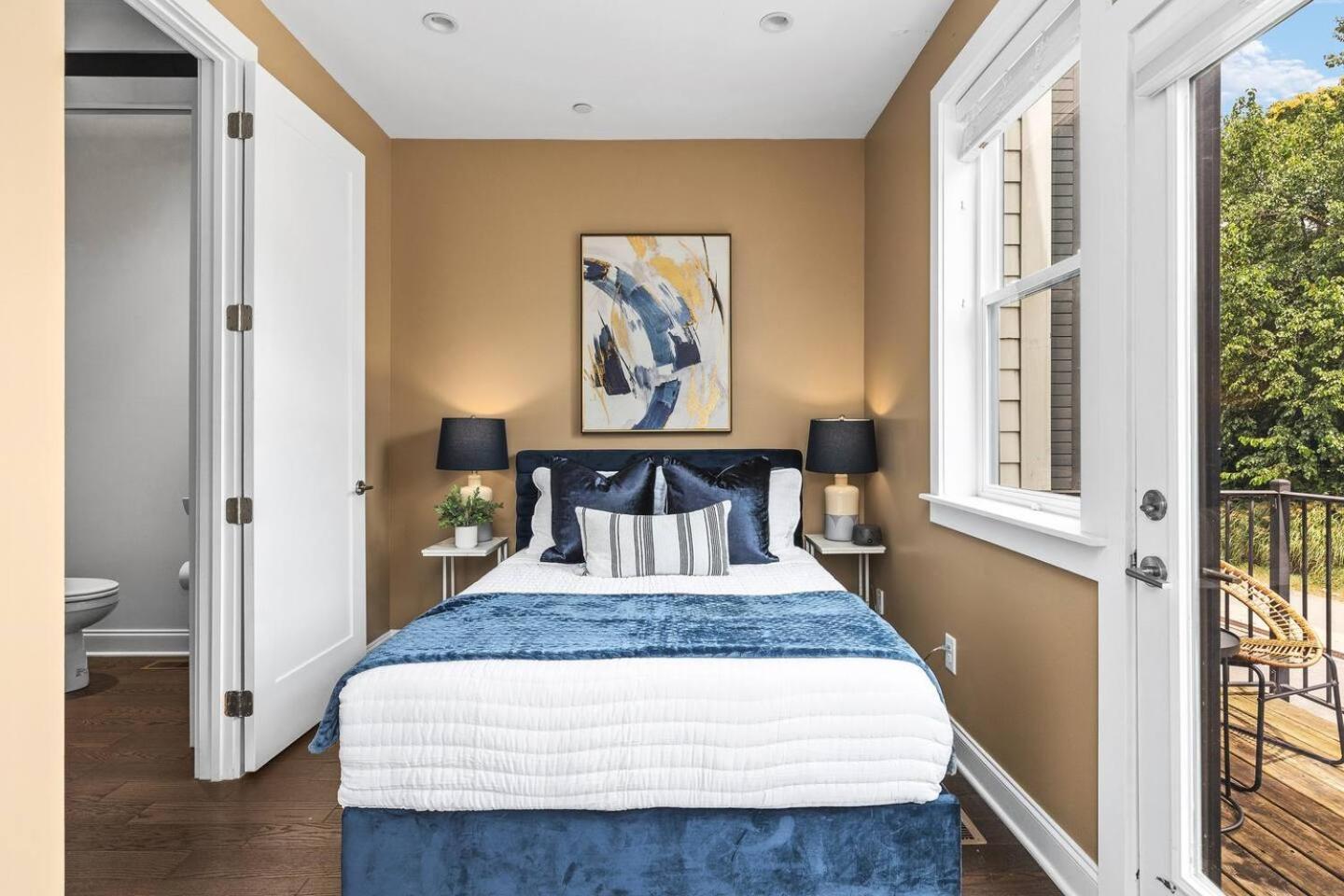 Holiday home Rooftop Deck Firepit And Garage Walk To 12 South And Restaurants