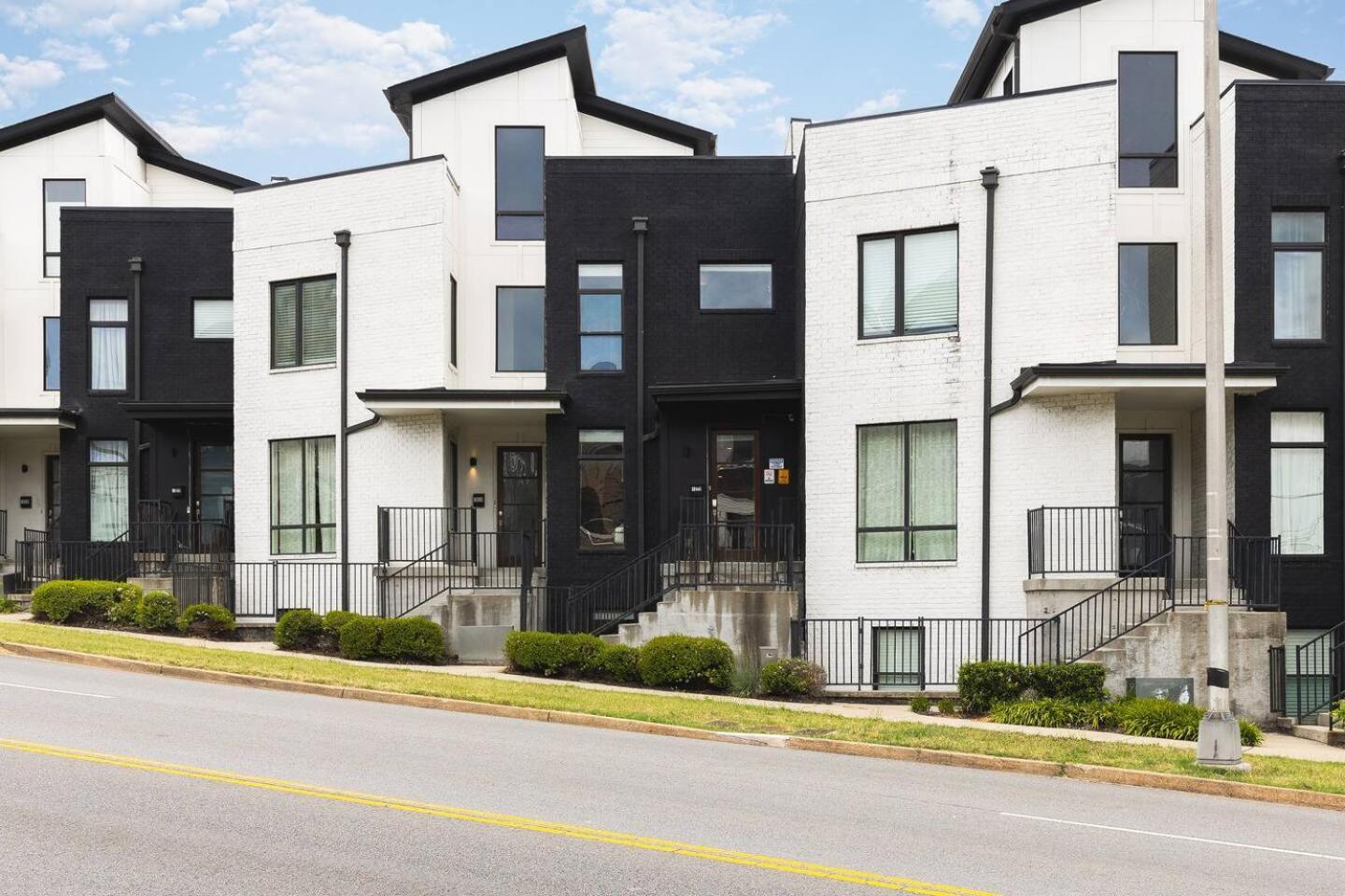 Holiday home Rooftop Deck Firepit And Garage Walk To 12 South And Restaurants *