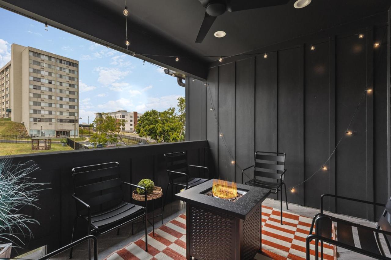 Holiday home Walk To 12 South And Belmont With Garage Firepit And Patio Nashville