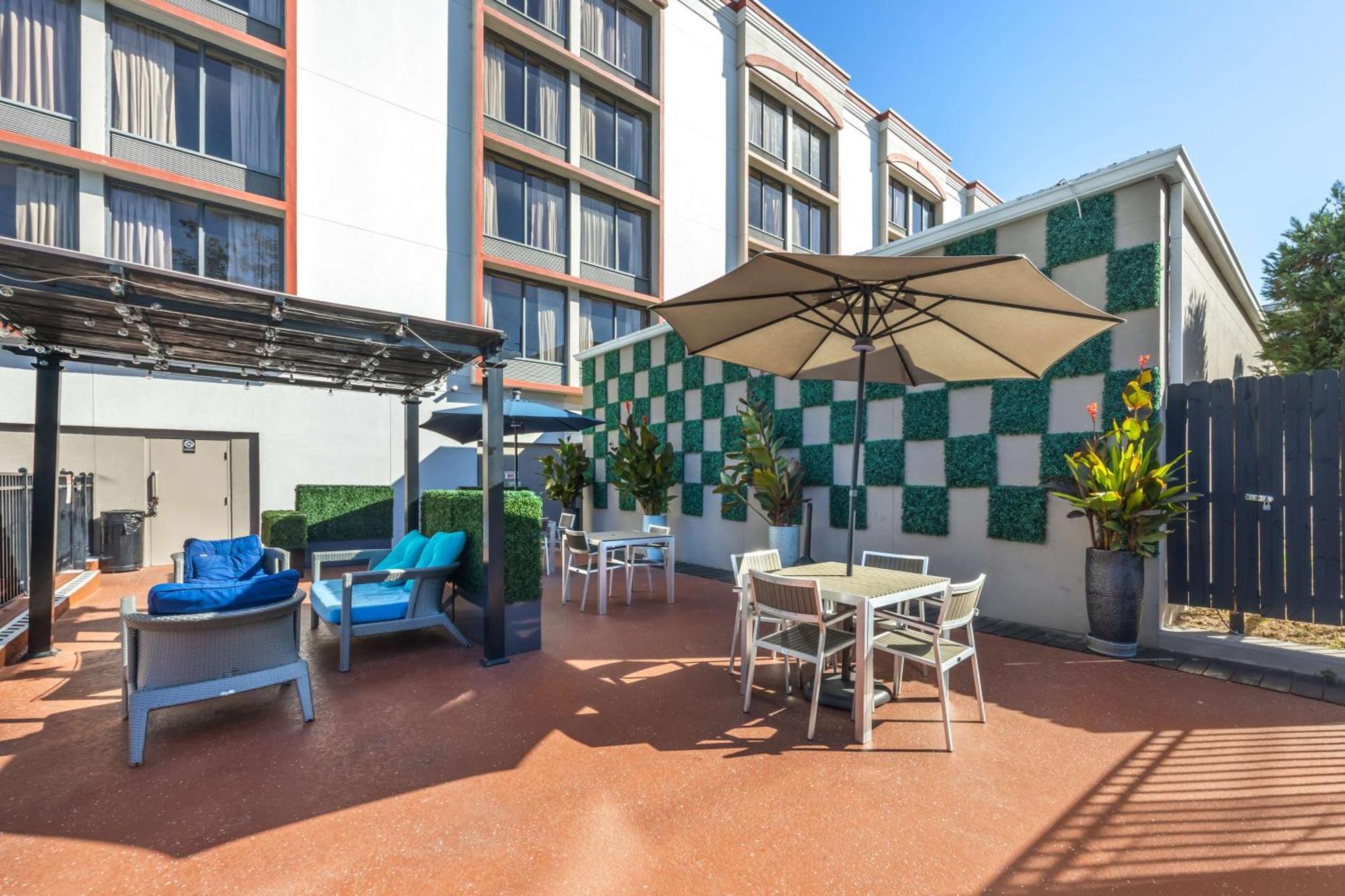 Western Downtown Music Row Hotel