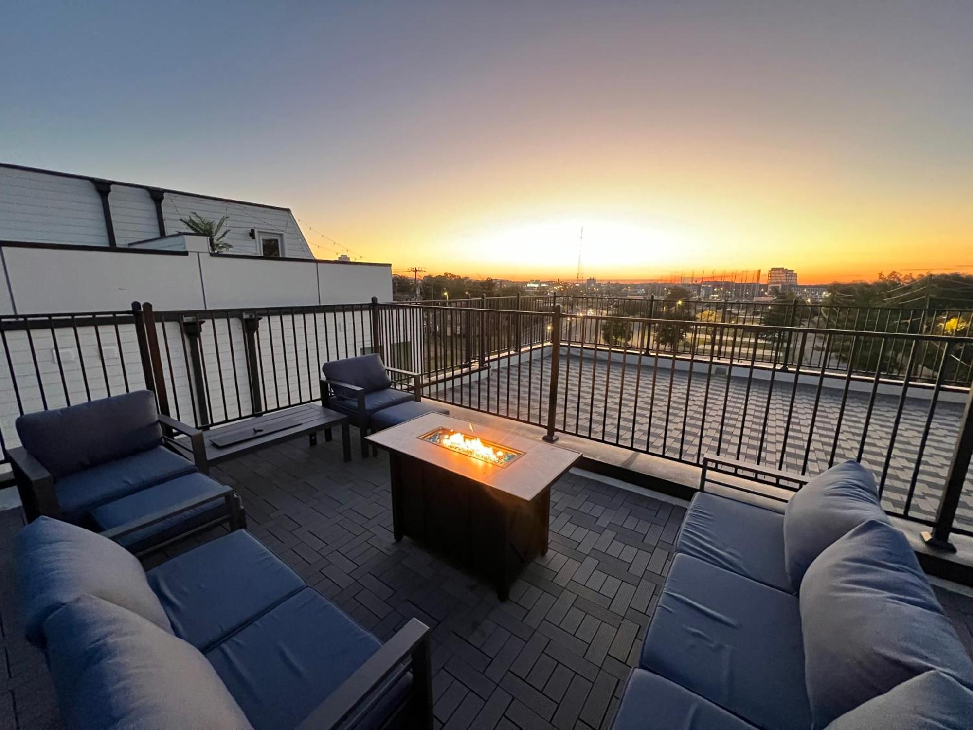 Villa New Elevations Rooftop 5 Min To Downtown Nash *