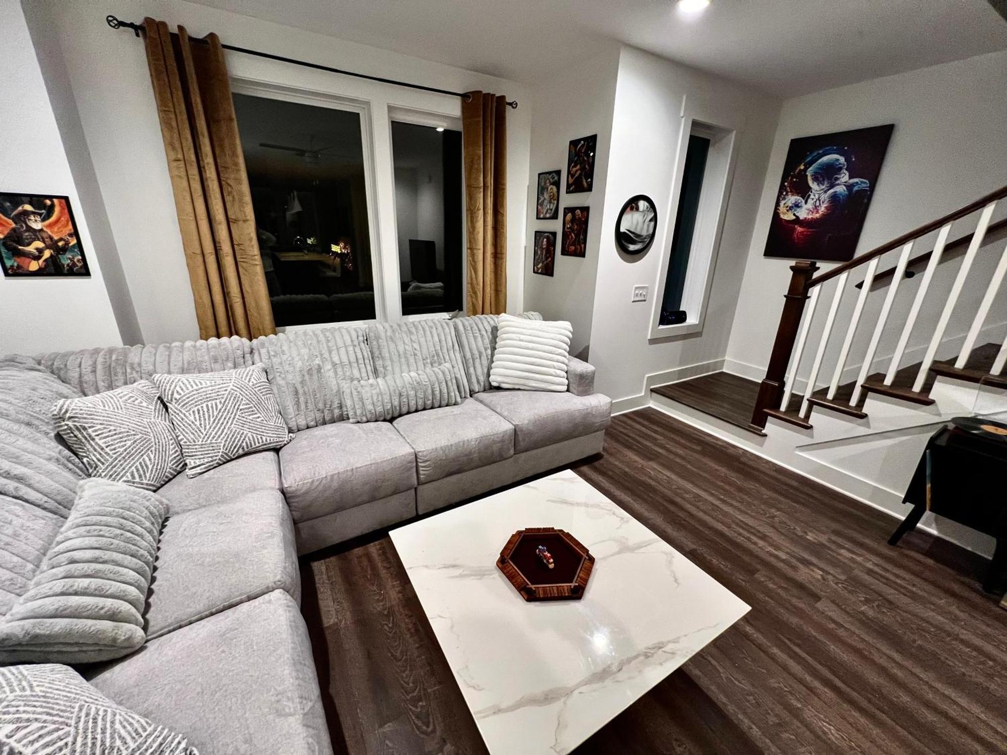 Villa New Elevations Rooftop 5 Min To Downtown Nash