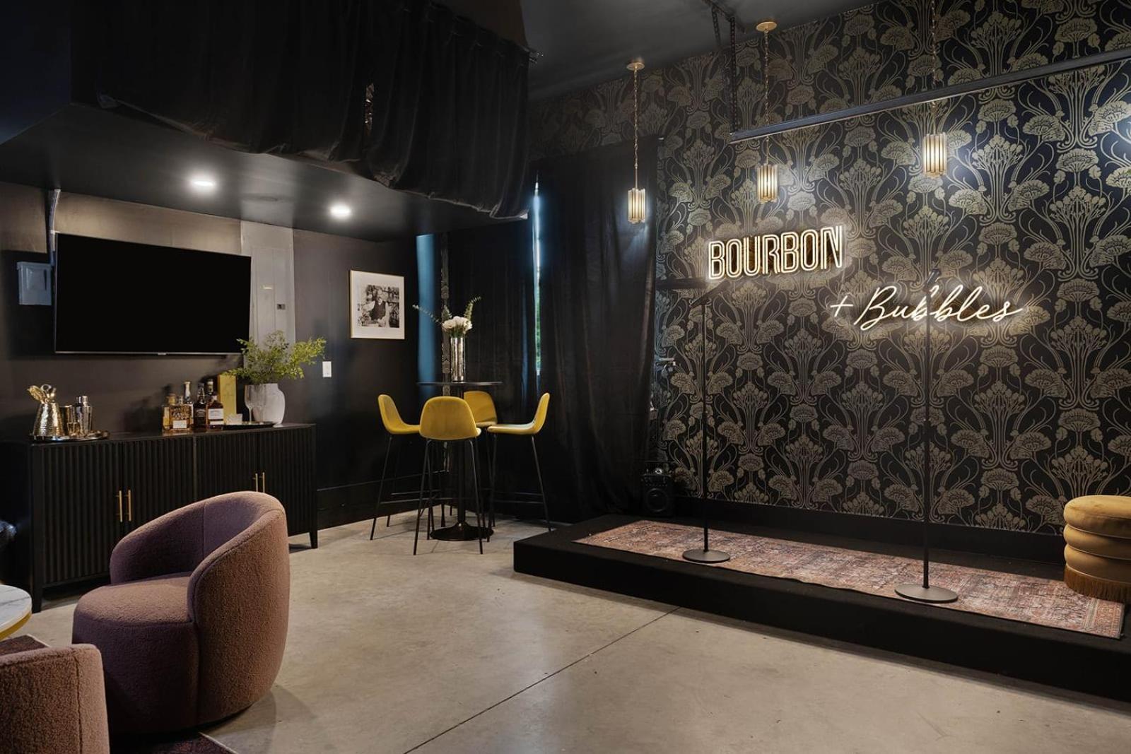 Holiday home Bourbon & Bubbles - Rooftop Hot Tub & Speakeasy Nashville
