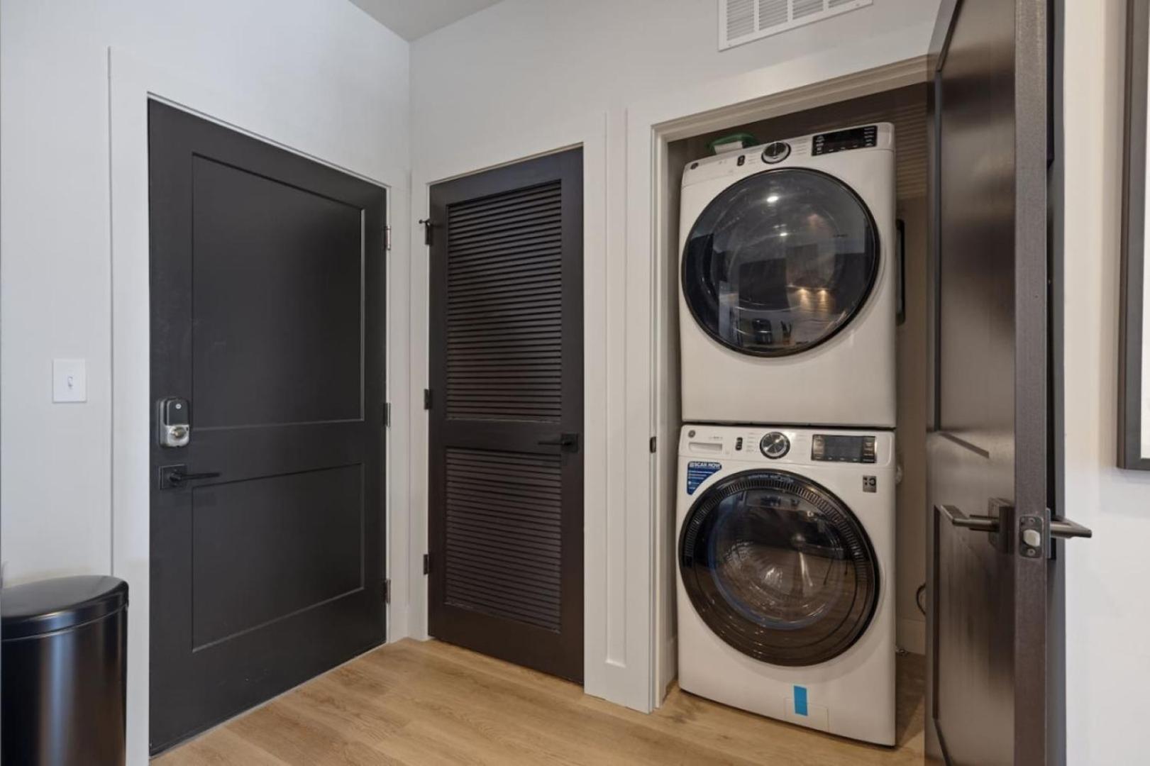 Walk To Nightlife, Vanderbilt, Minutes To Broadway Nashville