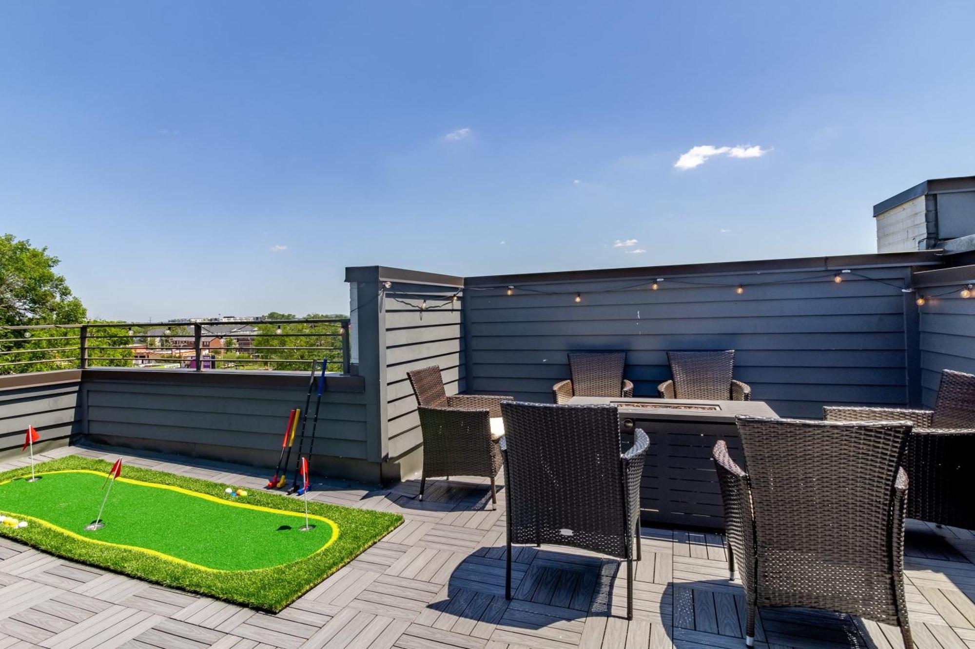 Doralee By Avantstay Rooftop Mins From Downtown Dolly Parton Theme Holiday home