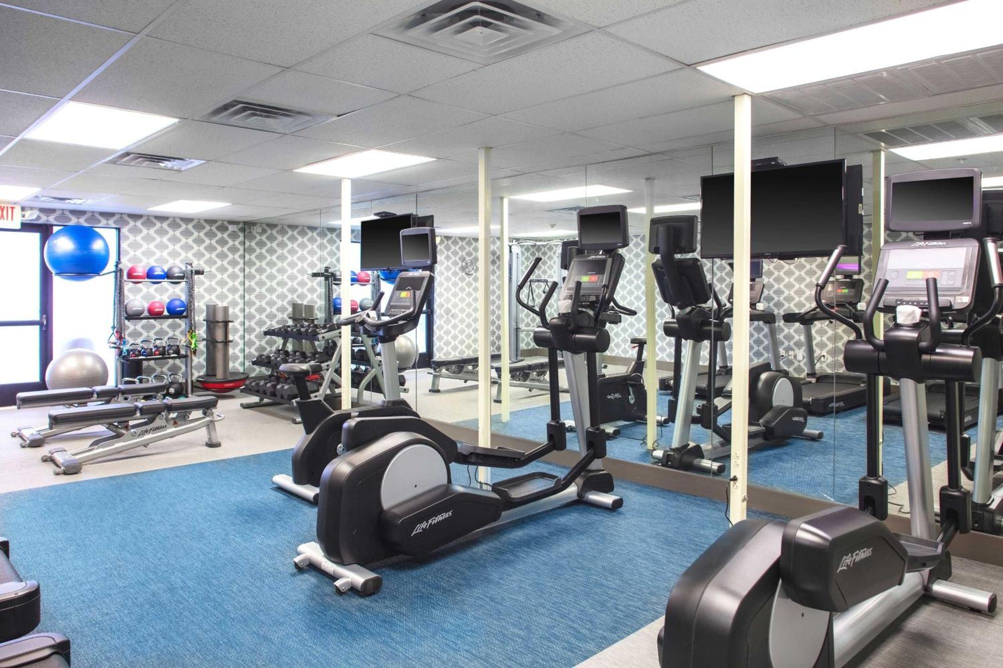 Hotel Aloft West End 3*