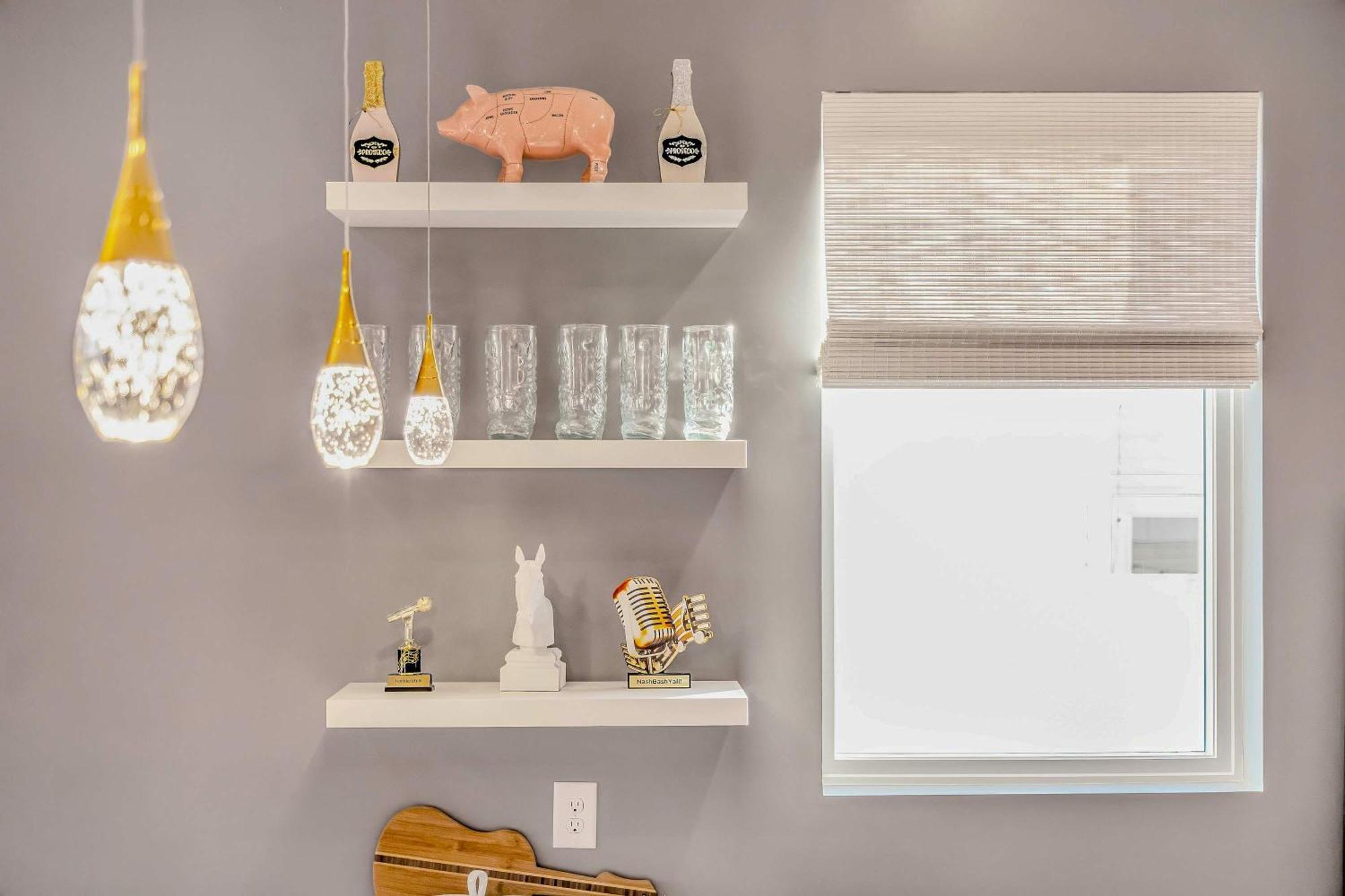 Rooftop Views Stylish Decor Nash Downtown Access Nashville