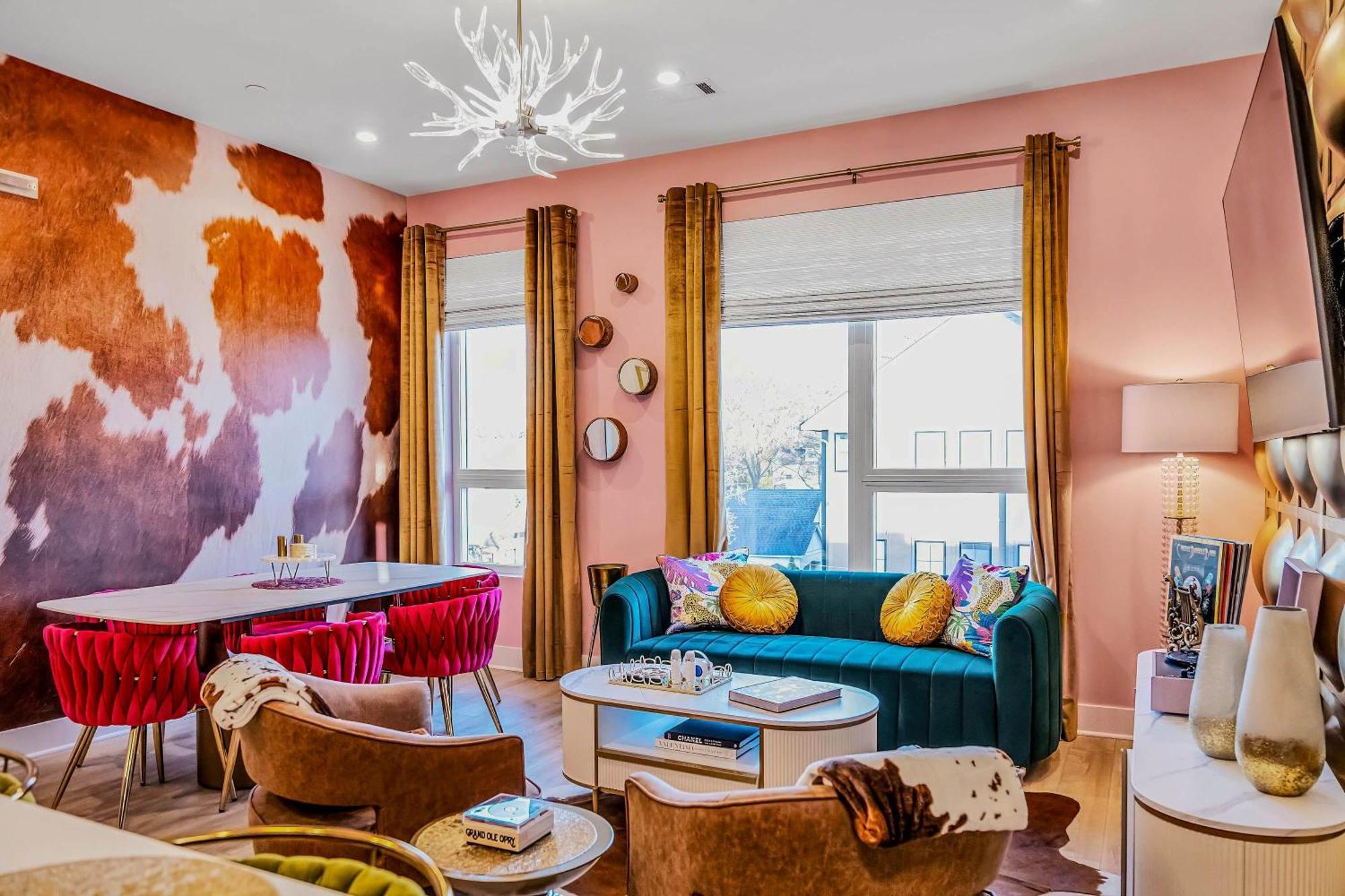 Rooftop Views Stylish Decor Nash Downtown Access Apartment Nashville