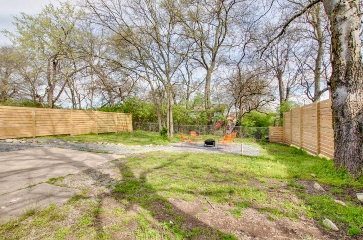 Cozy 3br Fenced Backyard 10 Mins To Broadway Nashville
