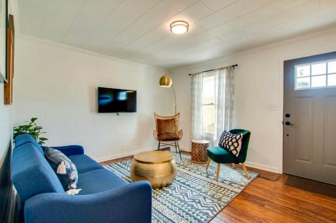 Villa Cozy 3br Fenced Backyard 10 Mins To Broadway *