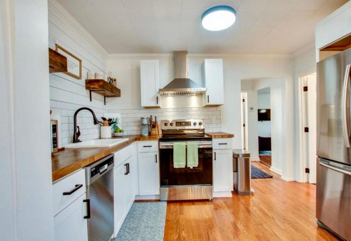 Cozy 3br Fenced Backyard 10 Mins To Broadway Villa *