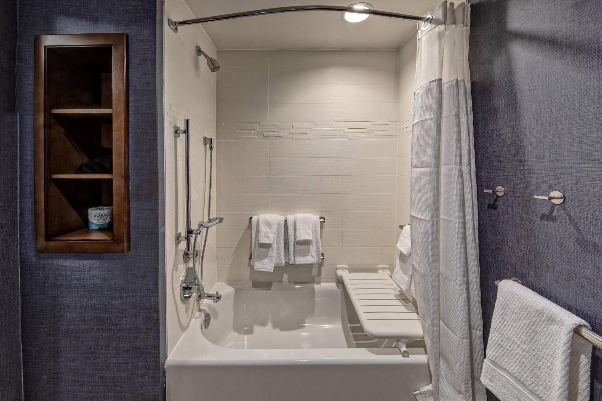 By Marriott Hills Hotel Nashville