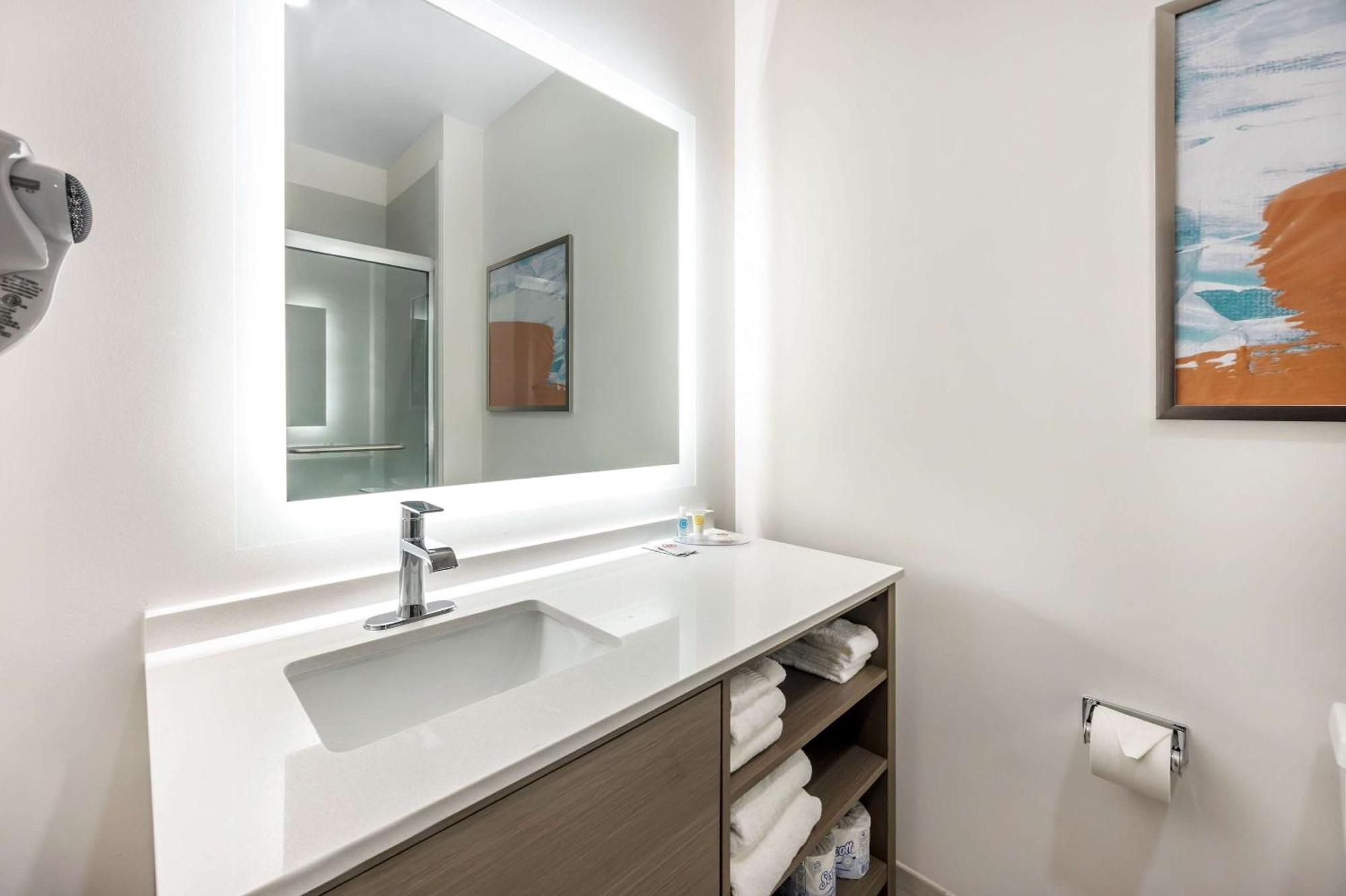 Hotel Comfort & Bellevue 2*