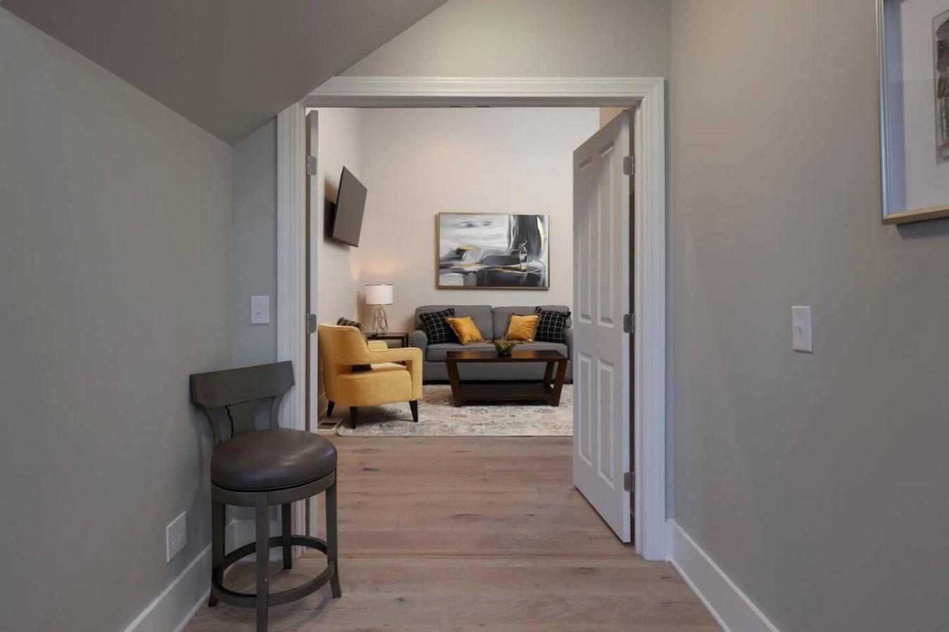 Ultimate Luxury Retreat Mega Mansion Pool And