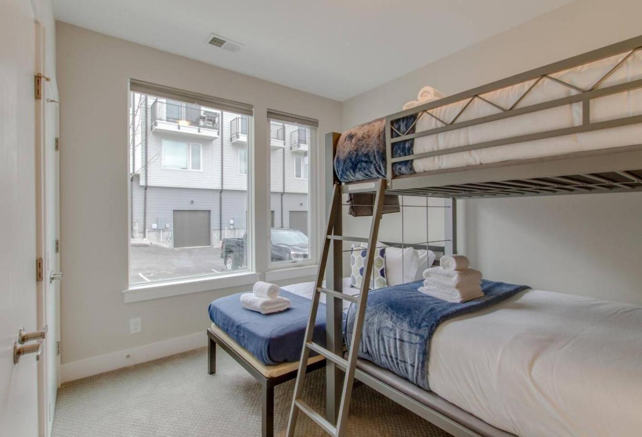 Overlook Luxury Amenities Minutes To Downtown *
