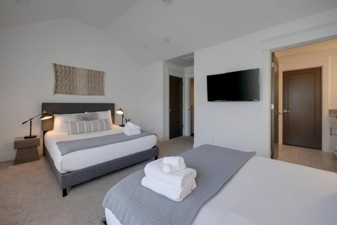 Two Side By Side Townhomes West Luxury Holiday home Nashville