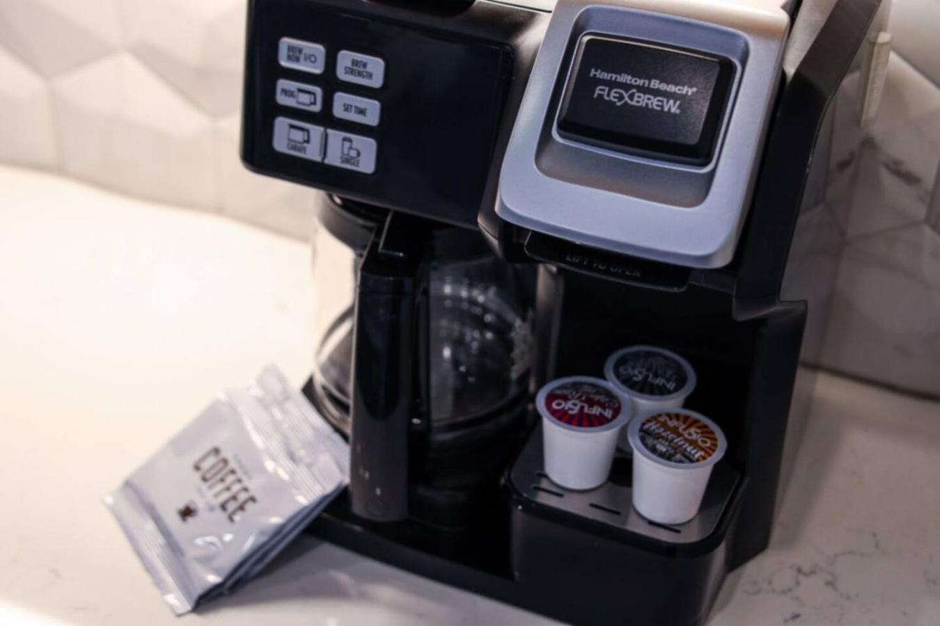 Violet Vogue - Rooftop Patio - Skee-ball Game Holiday home