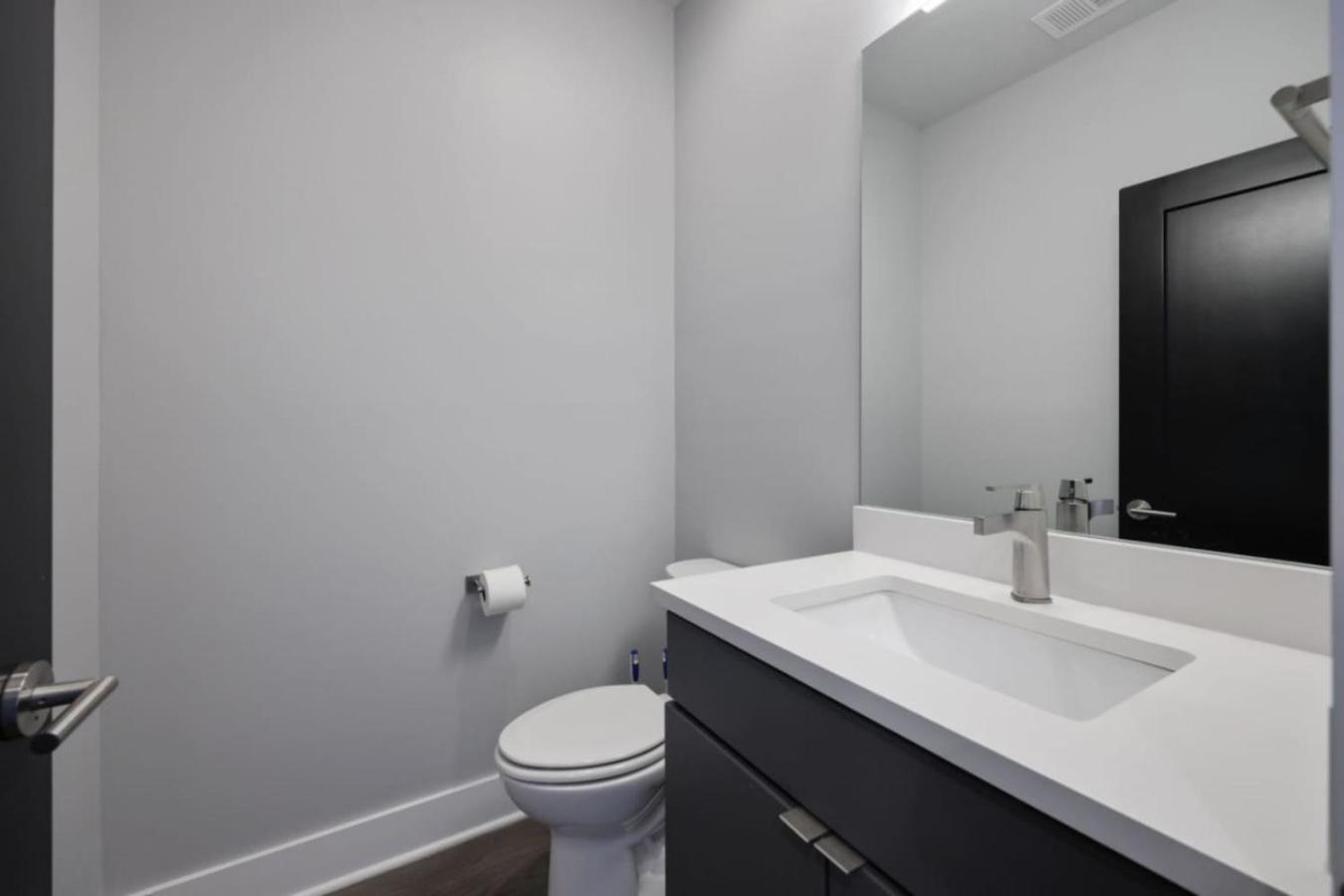 Holiday home Violet Vogue - Rooftop Patio - Skee-ball Game *