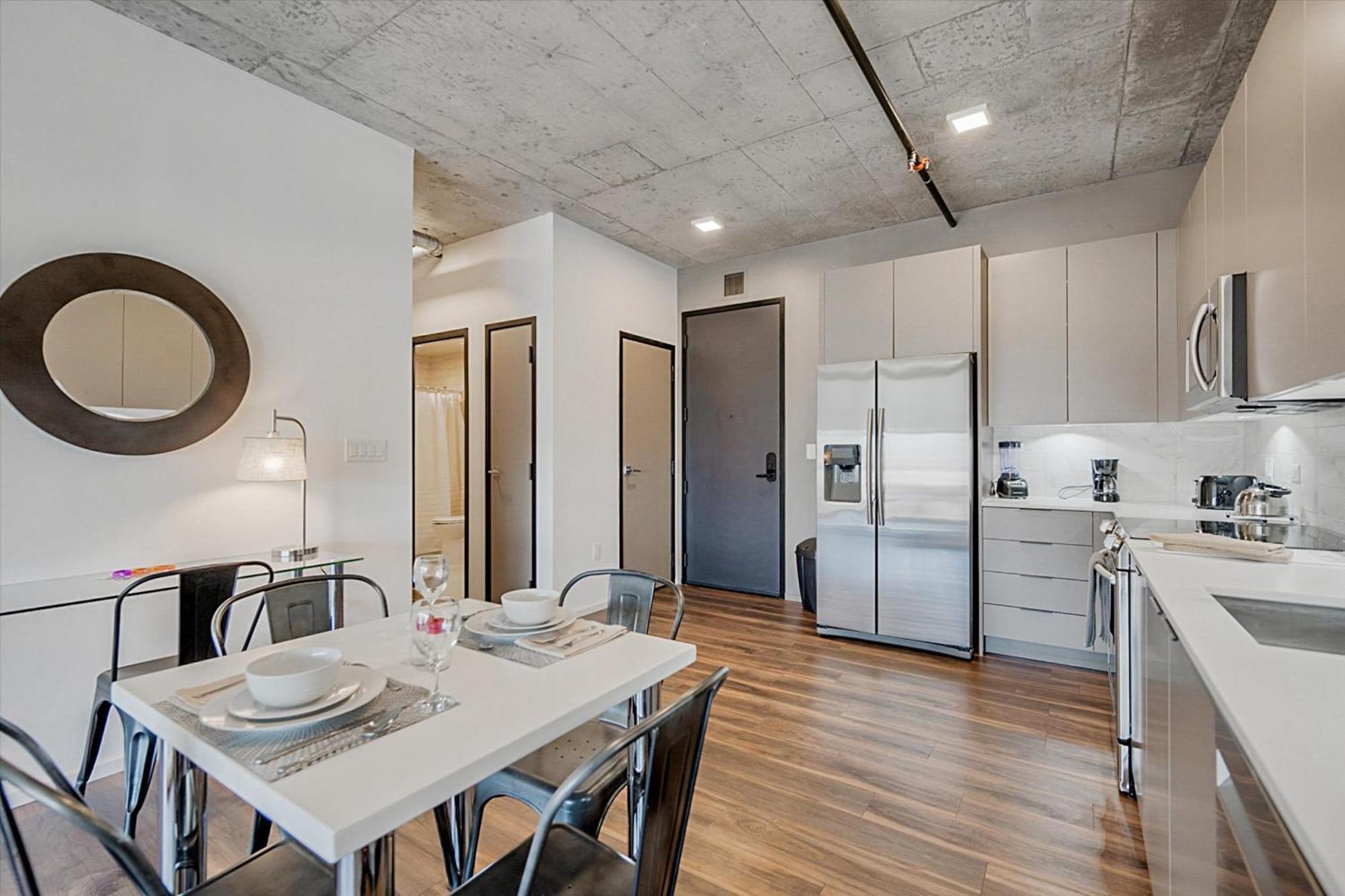 Global Luxury Downtown