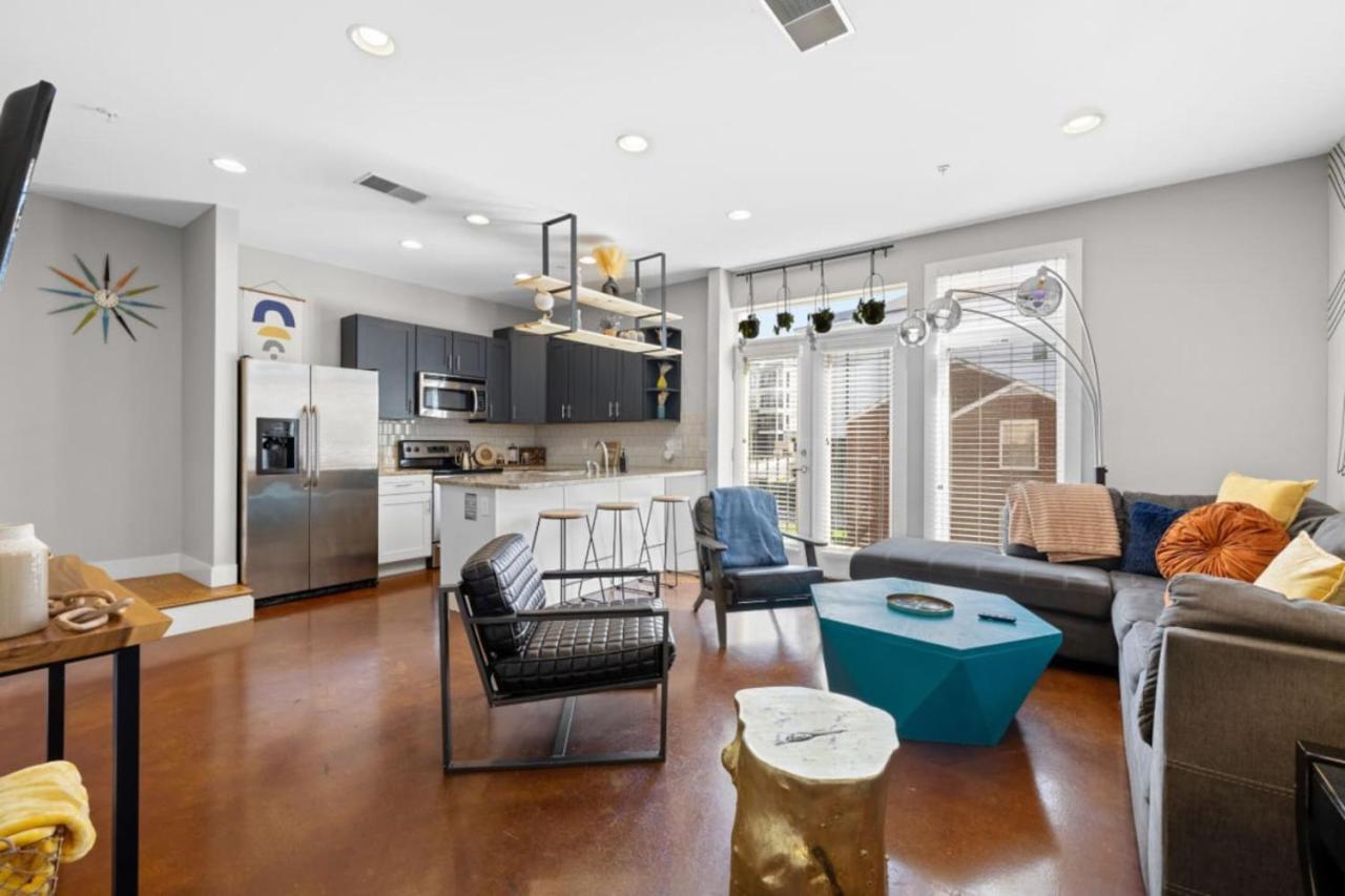 Experience Broadway - Min 2 Broadway & Restaurants * Nashville