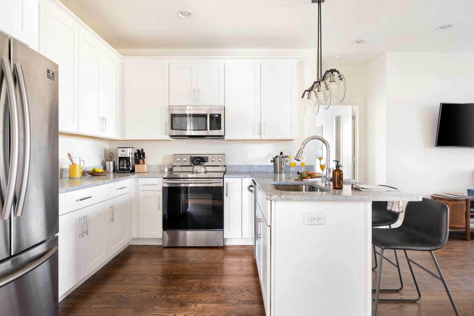 Holiday home Hart Buyout 5 By Avantstay Two Town House Buyout W Modern Amenities In