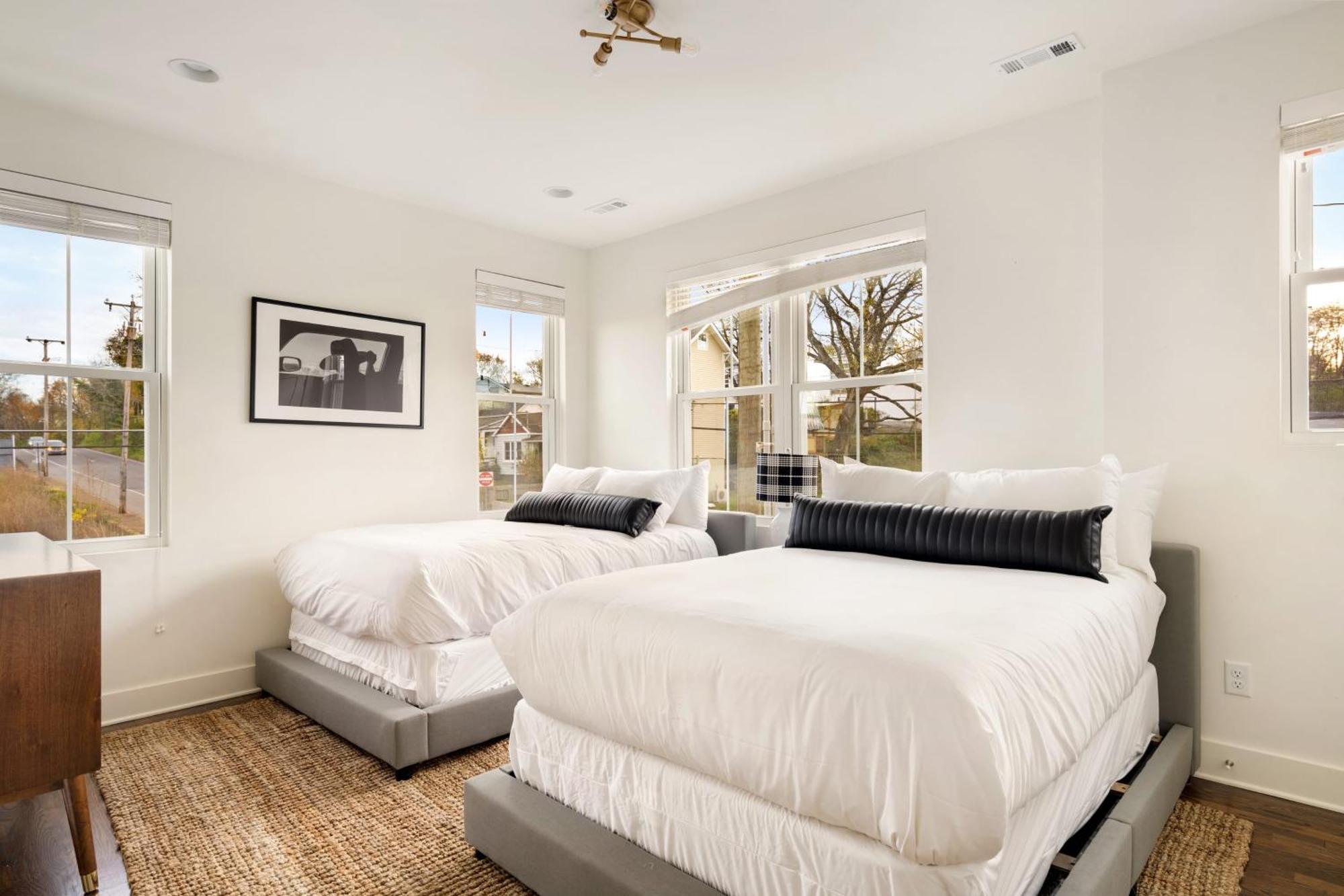 Hart Buyout 5 By Avantstay Two Town House Buyout W Modern Amenities In *