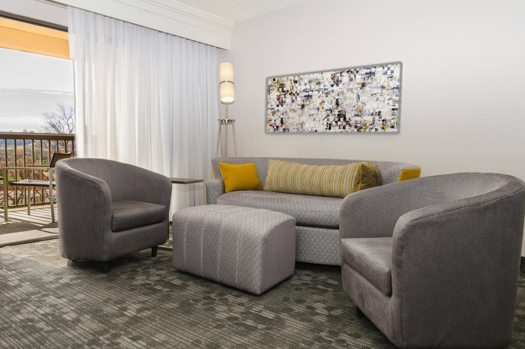 Courtyard By Marriott At Opryland