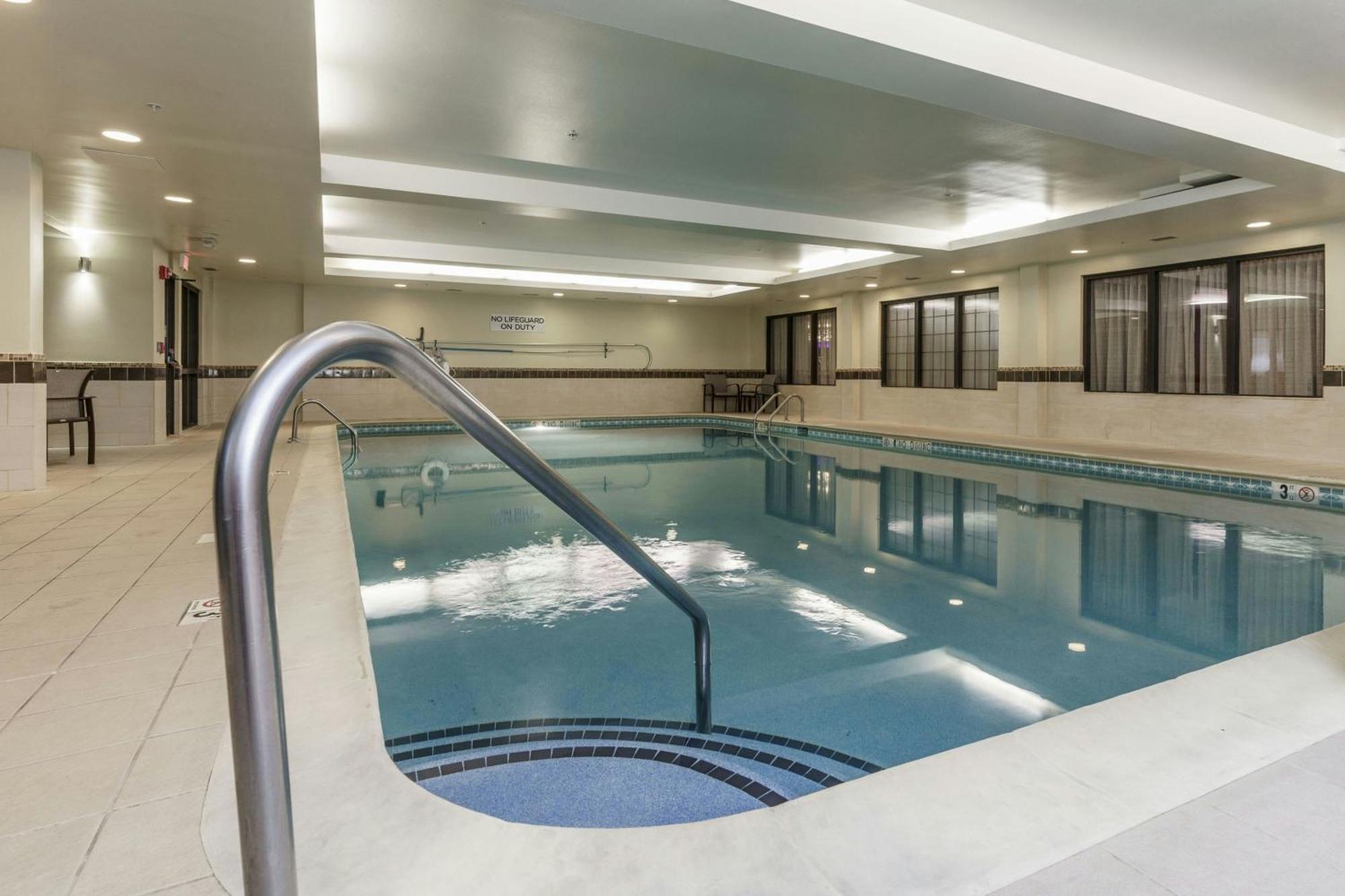 Hotel Courtyard By Marriott At Opryland Nashville