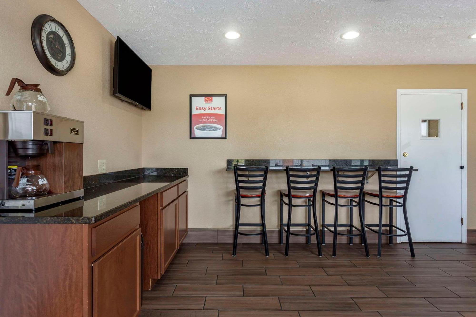 Econo North Motel 2*