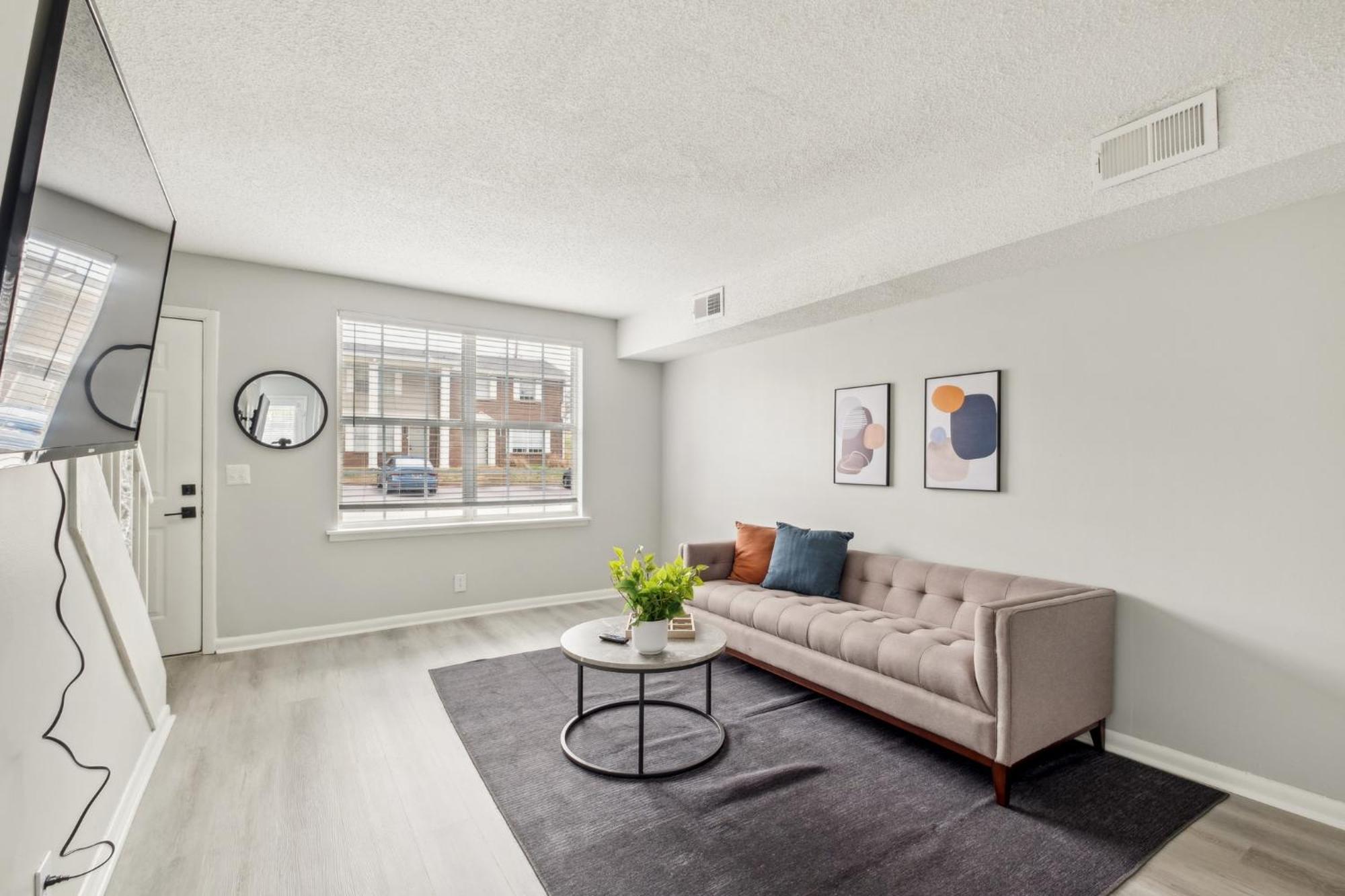 Apartment Brentwood U5 I Cozy & Comfy I 2bd I Free Parking *