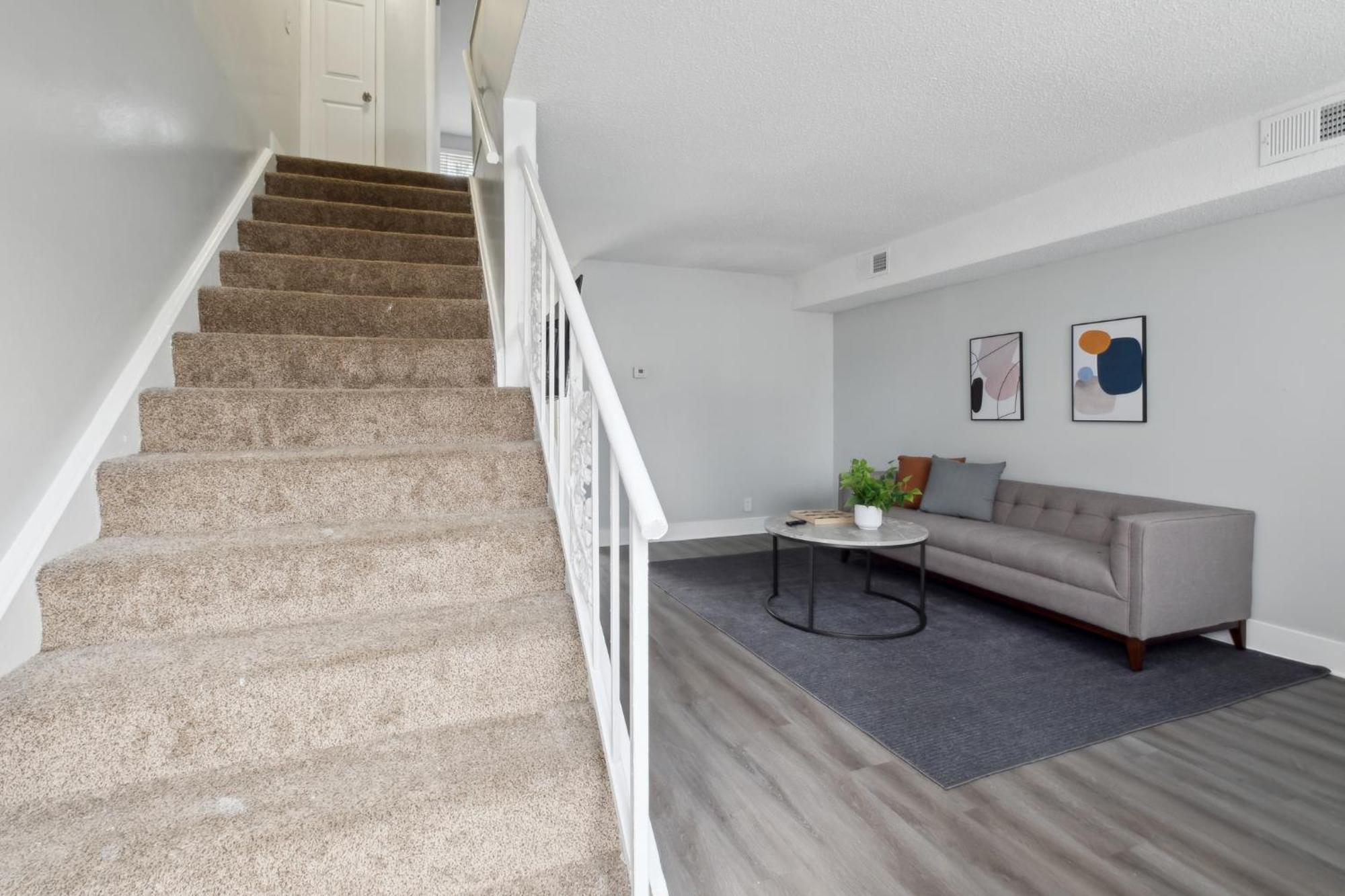 Brentwood U4 I Cozy & Comfy I 2bd I Free Parking *