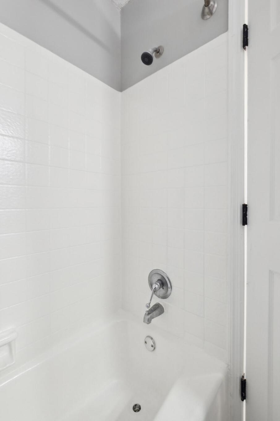 Brentwood C2 I Cozy & Comfy I 2bd I Free Parking Apartment