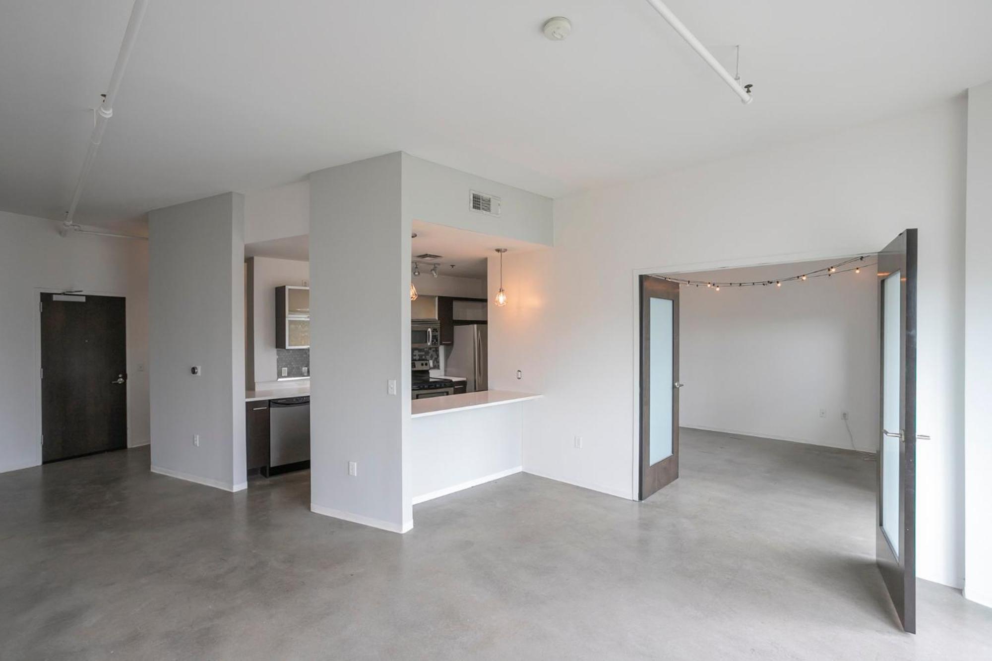 5m222- Unfurnished Amazing Layout * Nashville