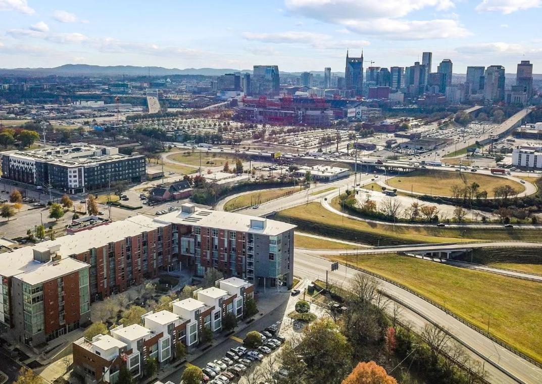 5m102 Two-story 2br 2ba Work Live * Nashville