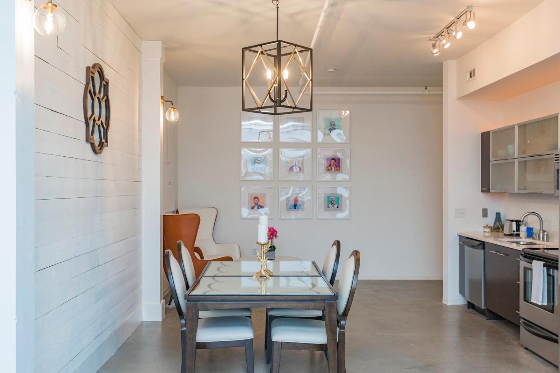 5m412- Sophisticated 1br