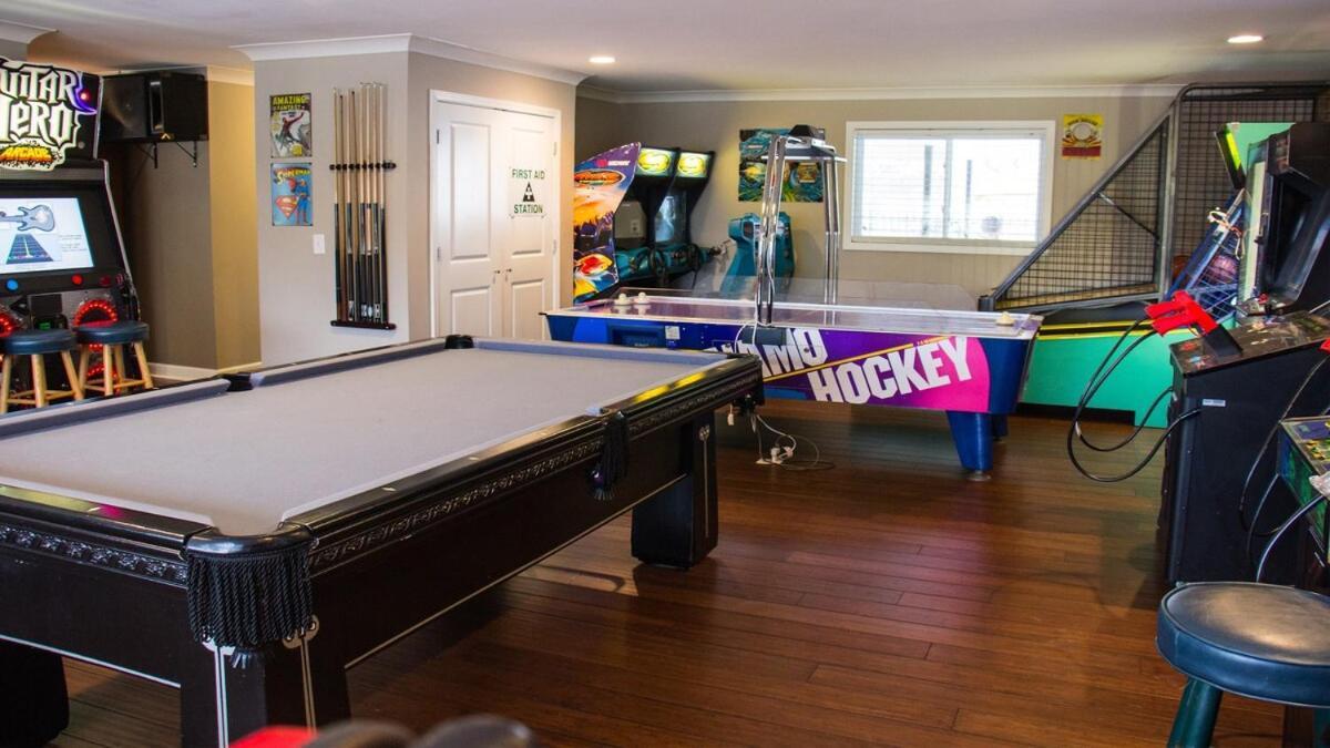 Hall Of Fame Private Resort-9 Miles To Downtown Pools Arcade Nashville
