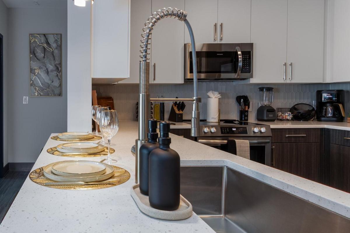 Corporate Chic Walkable And Quiet * Nashville