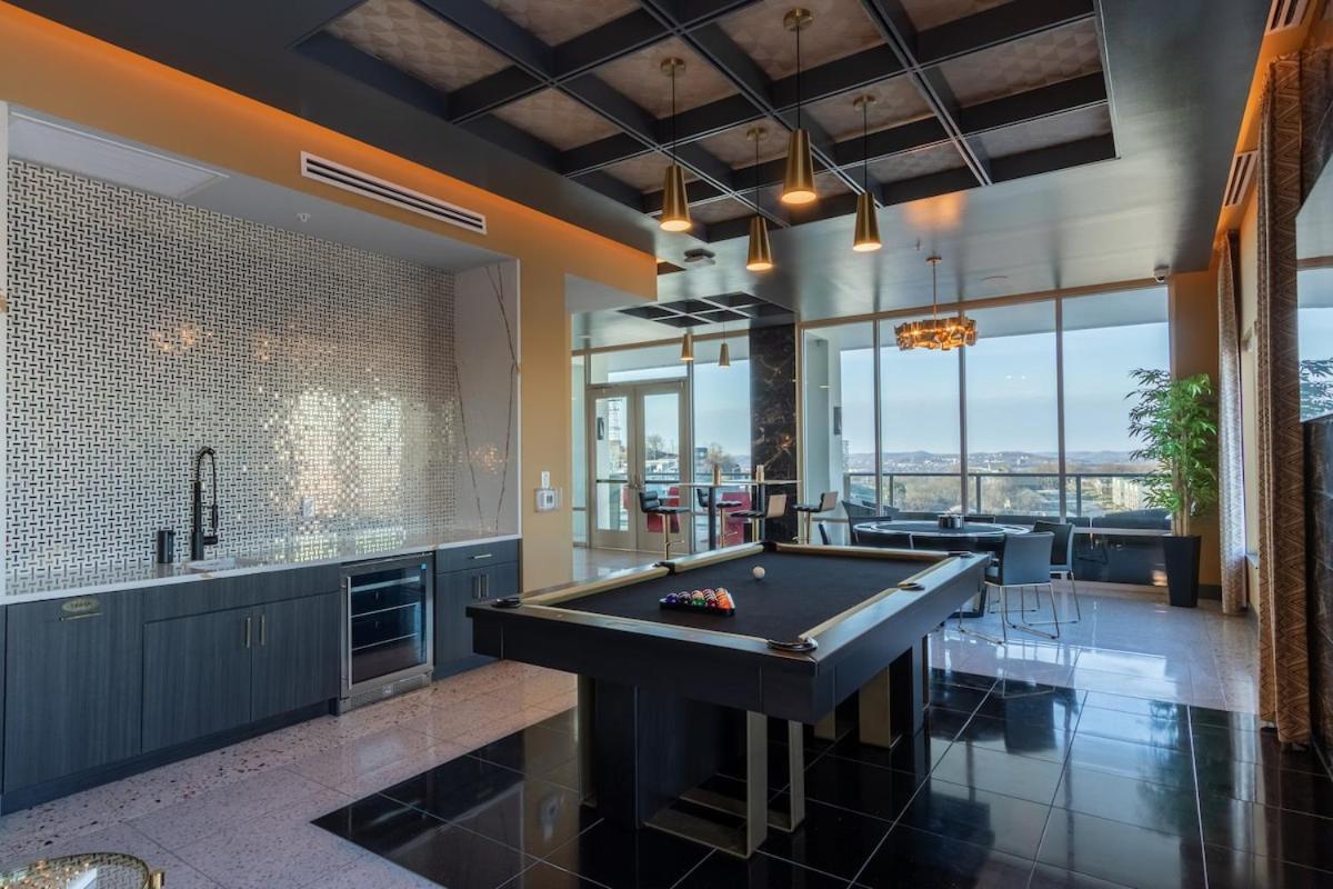 Corporate Chic Walkable And Quiet Nashville