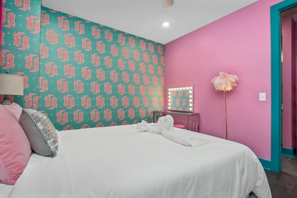 Holiday home Girls' Getaway - Flamingle House - Broadway 2 Miles - Rooftop - Wow Nashville