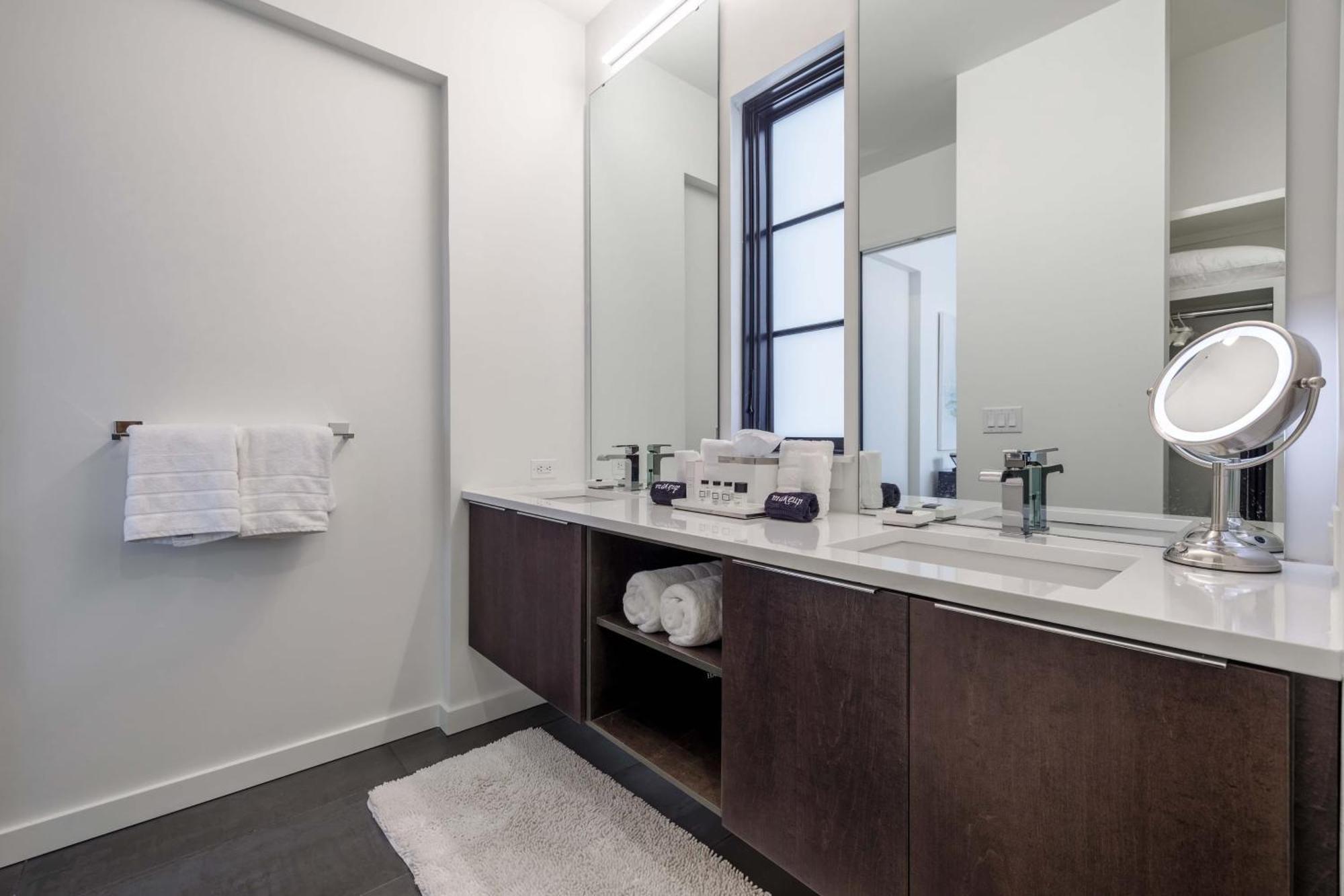 121 Floor 2 Buyout * Nashville