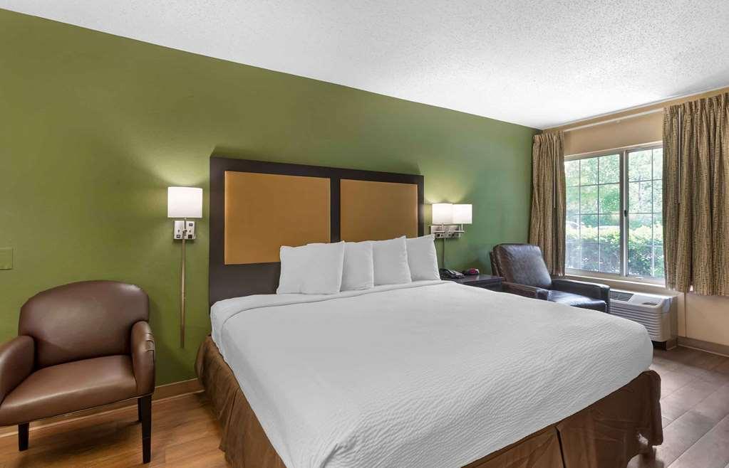 Extended America - - Airport - Music Hotel